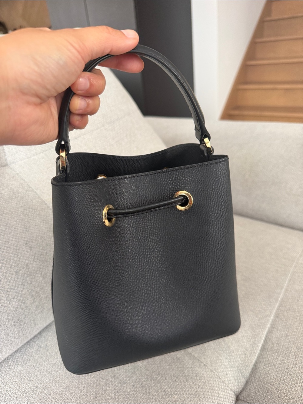 MK mini bucket crossbody bag - Picture 4 of 6